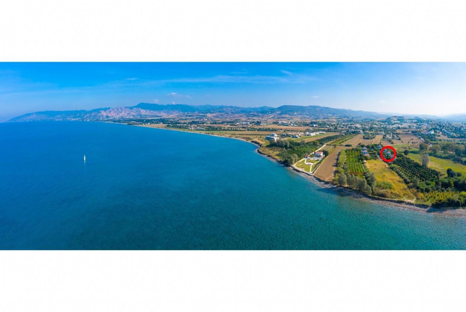 Sun Beach Villa Tria Polis 外观 照片
