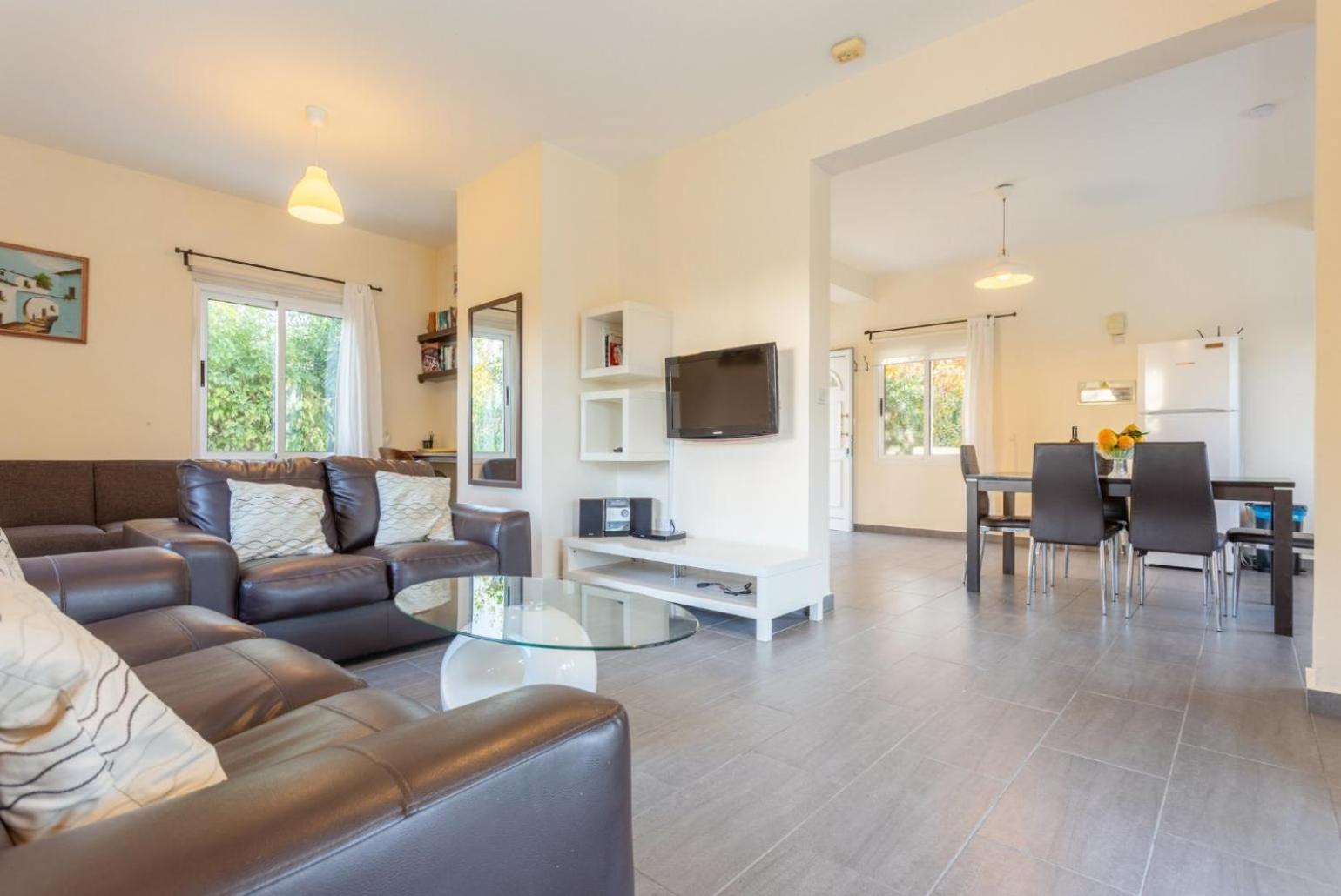 Sun Beach Villa Tria Polis 外观 照片
